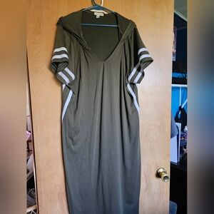 Derek Heart Green White Short Sleeve Midi Dress